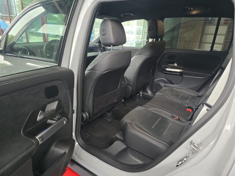 Mercedes-Benz GLB 200 AMG Line 7G-DCT – zdjęcie 13